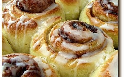 Super soft cinnamon rolls-THE BEST!  #desserts #food