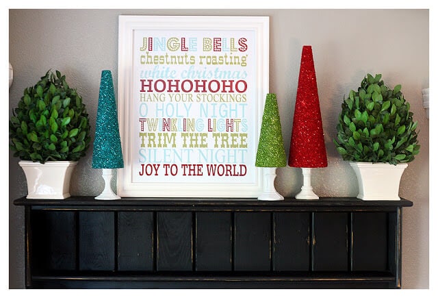 Love these DIY glitter tree by Eighteen 25 on iheartnaptime.net #Christmas #crafts