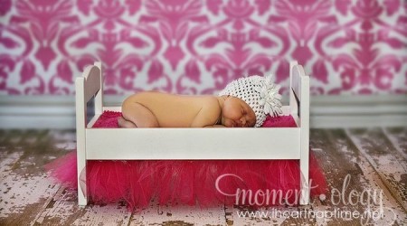 doll bed photo prop