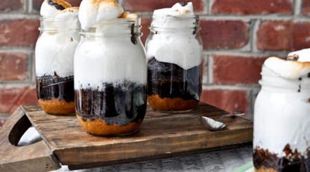 s'mores in a mason jar