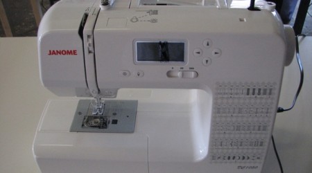 how to thread a sewing machine
