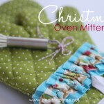 Christmas Oven Mittens on iheartnaptime.net