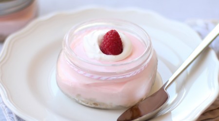 {No bake} raspberry lemonade cheesecake