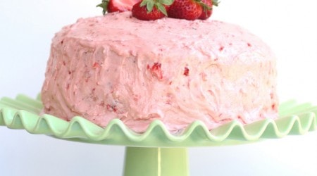 fresh strawberry cake