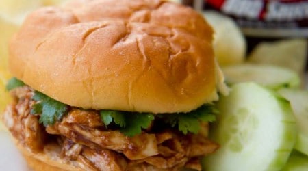 Delicious and easy Dr Pepper BBQ chicken sandwiches from iheartnaptime.net