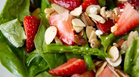 Strawberry asparagus salad with sugared almonds on iheartnaptime.net