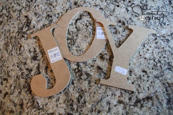 #DIY Joy wreaths for #Christmas on iheartnaptime.net by Shanty2Chic