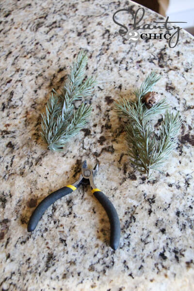 #DIY Joy wreaths for #Christmas on iheartnaptime.net by Shanty2Chic
