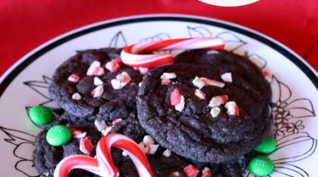 Chewy Chocolate #Cookies with Peppermint Chips by Remodelaholic on iheartnaptime.net