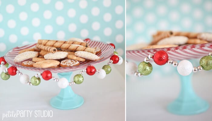 Cutest #DIY charger + cake stand w/ FREE printables for your holiday parties. Created by Petite Party Studio on iheartnaptime.net