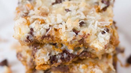 7 layer "MAGIC" #cookie bars on IHeartNapTime.com ...these look delicious!! #recipes