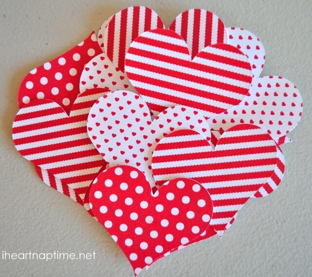 #Valentine Paper #Heart Garland on iheartnaptime.com DSC_0052-001