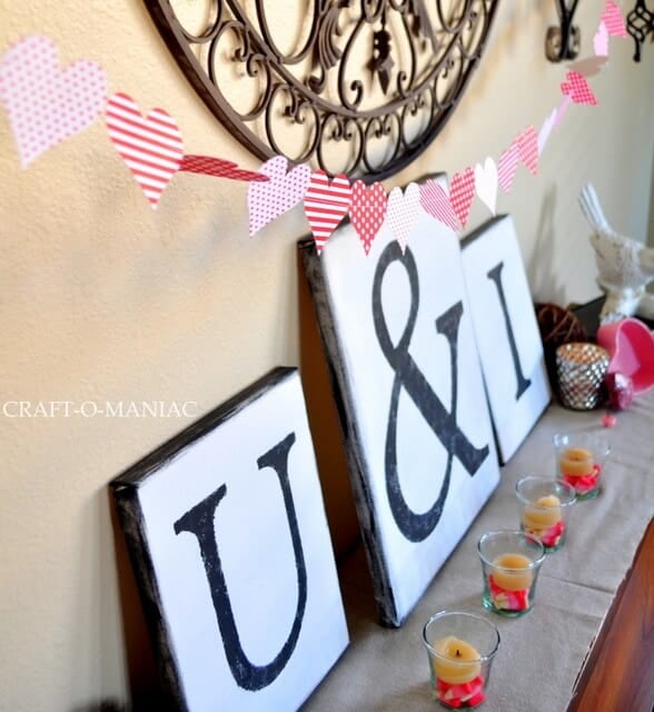 Easy and cute Valentine paper heart garlandsideclose