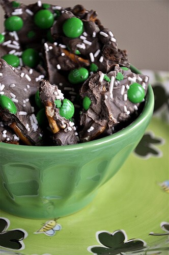 Best Saint Patricks Food and Crafts 37