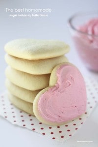 Super soft sugar cookies and the best tip for baking them on iheartnaptime.com #recipes #desserts