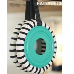 make a wreath with a $1 pool noodle!