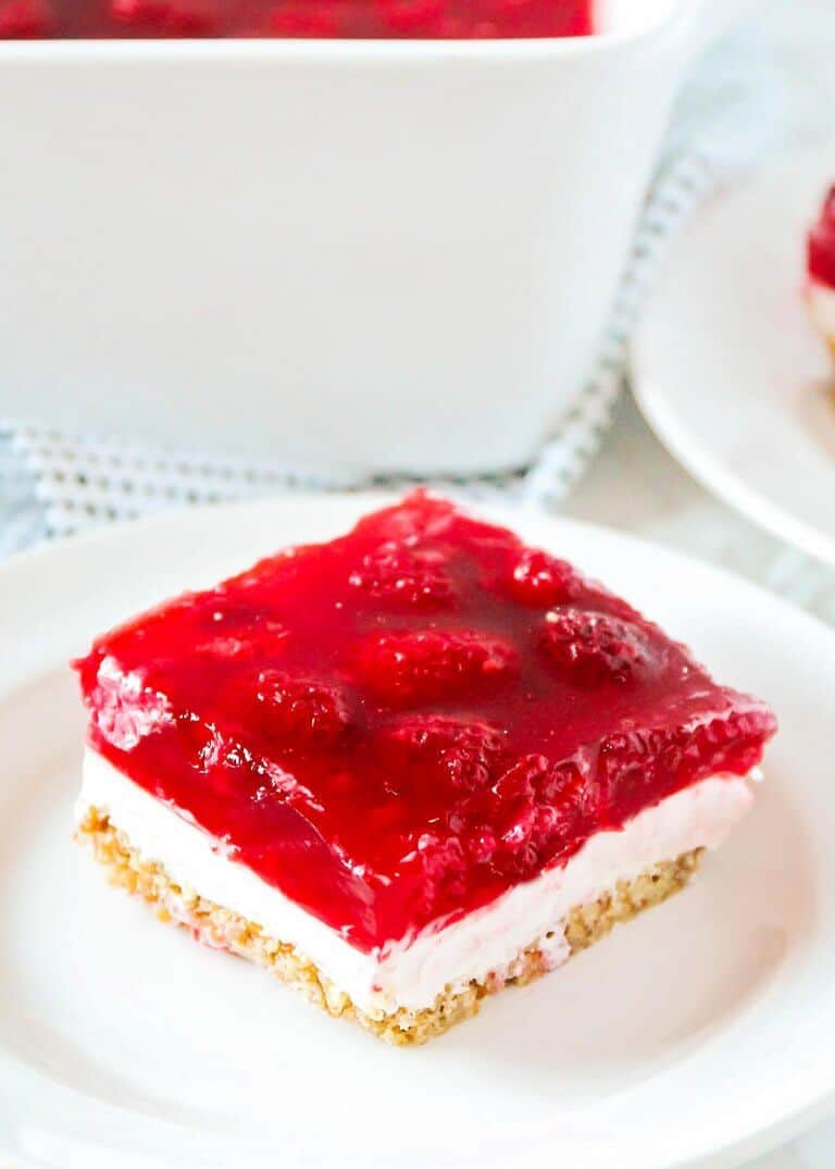 Raspberry Jello Pretzel Salad Raspberry Pretzel Salad Desserts Jello Pretzel Salad