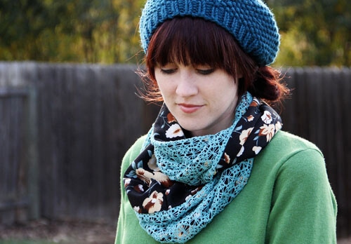 Beautiful scarves...most importantly beautiful scarves with detailed instructions on how to make them :-) 15 different tutorials showing you how to make a scarf on iheartnaptime.com ...so cute!