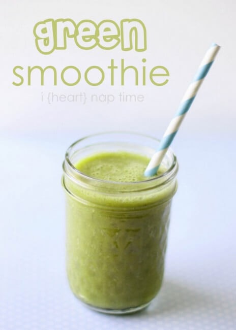 This is the best green smoothie recipe! Super easy, healthy and delicious! Green smoothie recipe