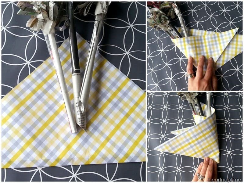A quick and easy tutorial for making flowers out of newspaper