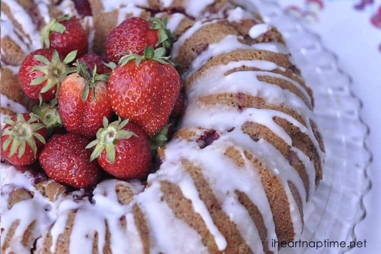 Strawberry Sour Cream Cake
