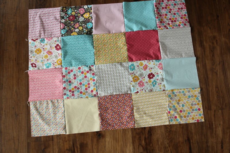 Easy Picnic Quilt on iheartnaptime.com