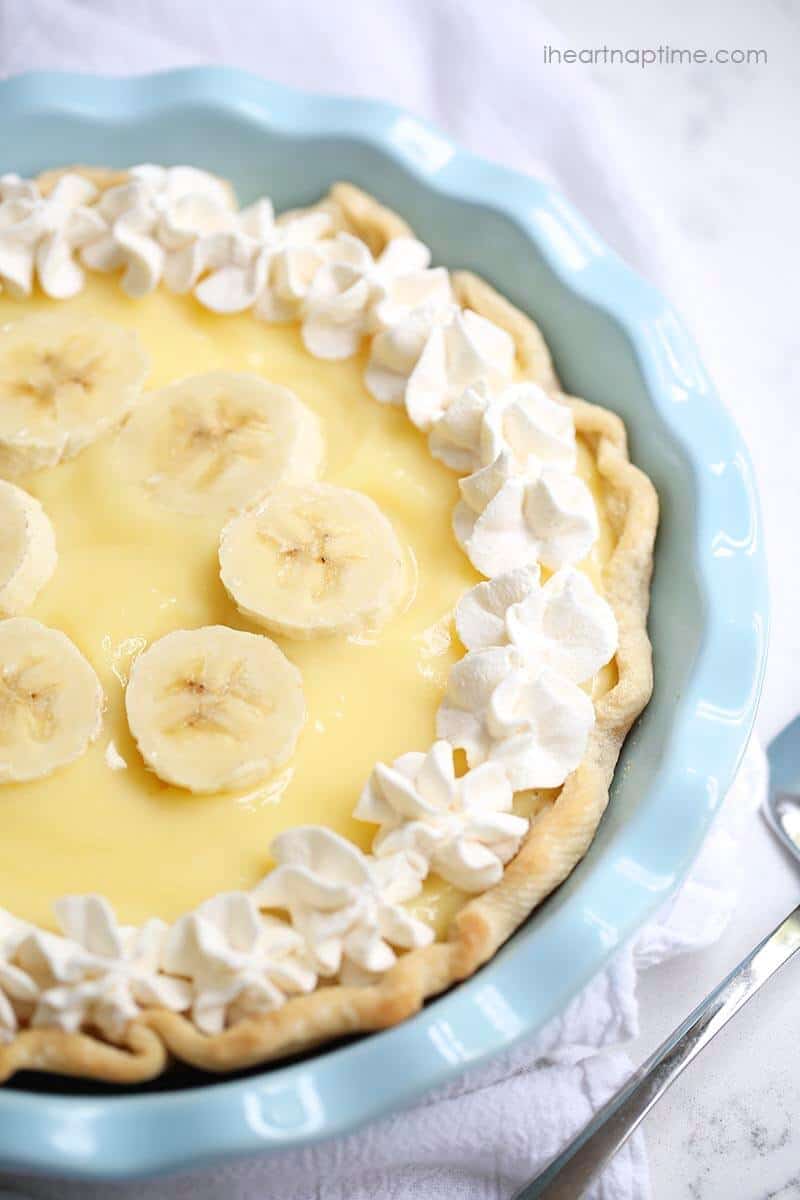 Easy banana cream pie recipe - I Heart Nap Time