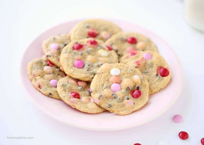 Valentine M&amp;M pudding cookies - I Heart Nap Time