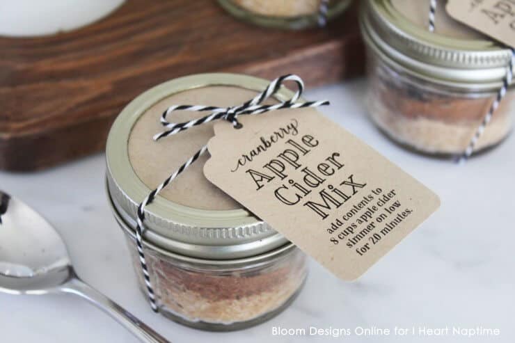 apple cider mix in mason jar