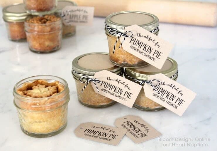 pumpkin pie in a mason jar