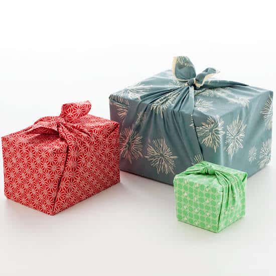 14 Decorating Hacks For The Best Christmas Ever