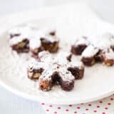 ROLO Snowflake Brownies - chewy, fudgey brownies filled with chocolate, caramel, and nuts! The perfect holiday dessert!