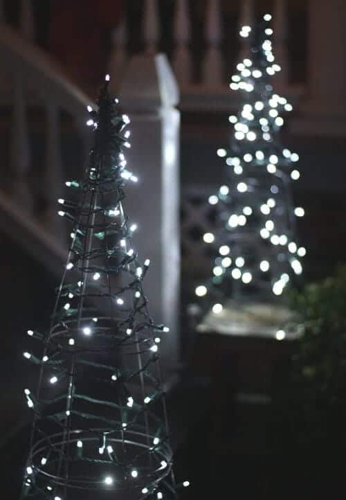 14 Decorating Hacks For The Best Christmas Ever