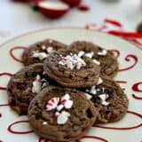 Peppermint Hot Cocoa Cookies - chocolaty marshmallows and peppermint in a soft, chewy, delicious cookie!