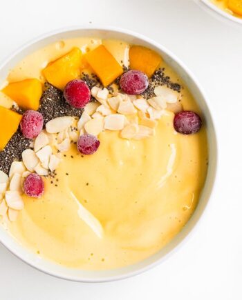 Easy Mango Smoothie Bowl - A refreshing and healthy breakfast option.