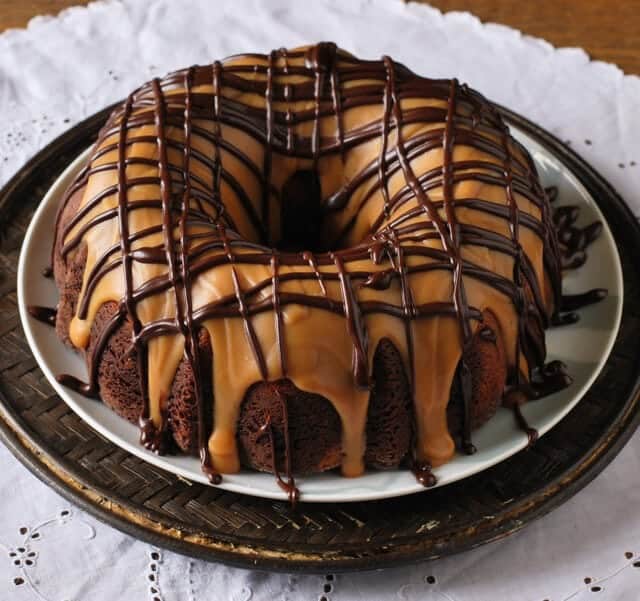 peanut-butter-chocolate-bundt-cake-recipe