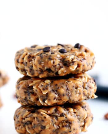 These No Bake Breakfast Cookies are easy to make, healthy, packed with protein and simply delicious. They can be whipped up in less than 5min and stored for up to two weeks.