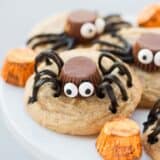 Spider Cookies... a fun and delicious Halloween cookie!