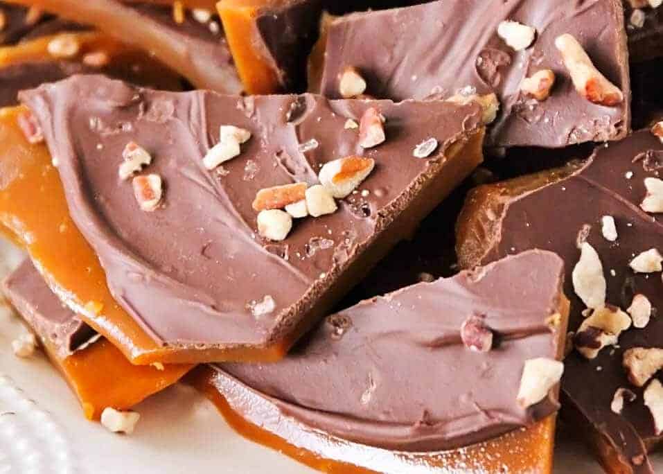 Toffee with chocolate and almonds.