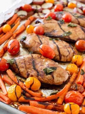 One Pan Balsamic Chicken and Veggies ...a healthy, EASY and delicious dinner recipe! A meal the whole family will love!