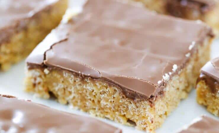 No Bake Scotcheroos ...chewy, crispy peanut butter bars that are topped with a chocolate and butterscotch ganache.
