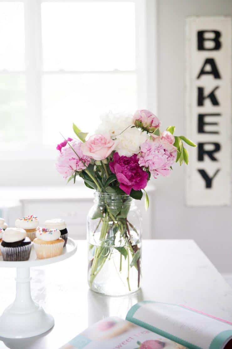 A bouquet of flowers in a vase on a table
