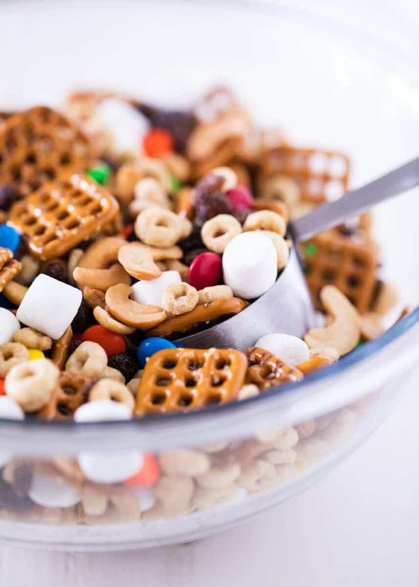 EASY Kid's Trail Mix Recipe I Heart Naptime