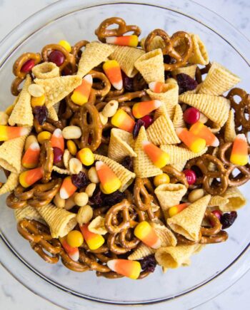 thanksgiving blessing mix in a glass bowl