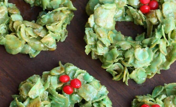 25 Festive Finger Food Holiday Desserts - these Christmas desserts are not only delicious, but they are festive, fun, and the perfect bite-size treat!