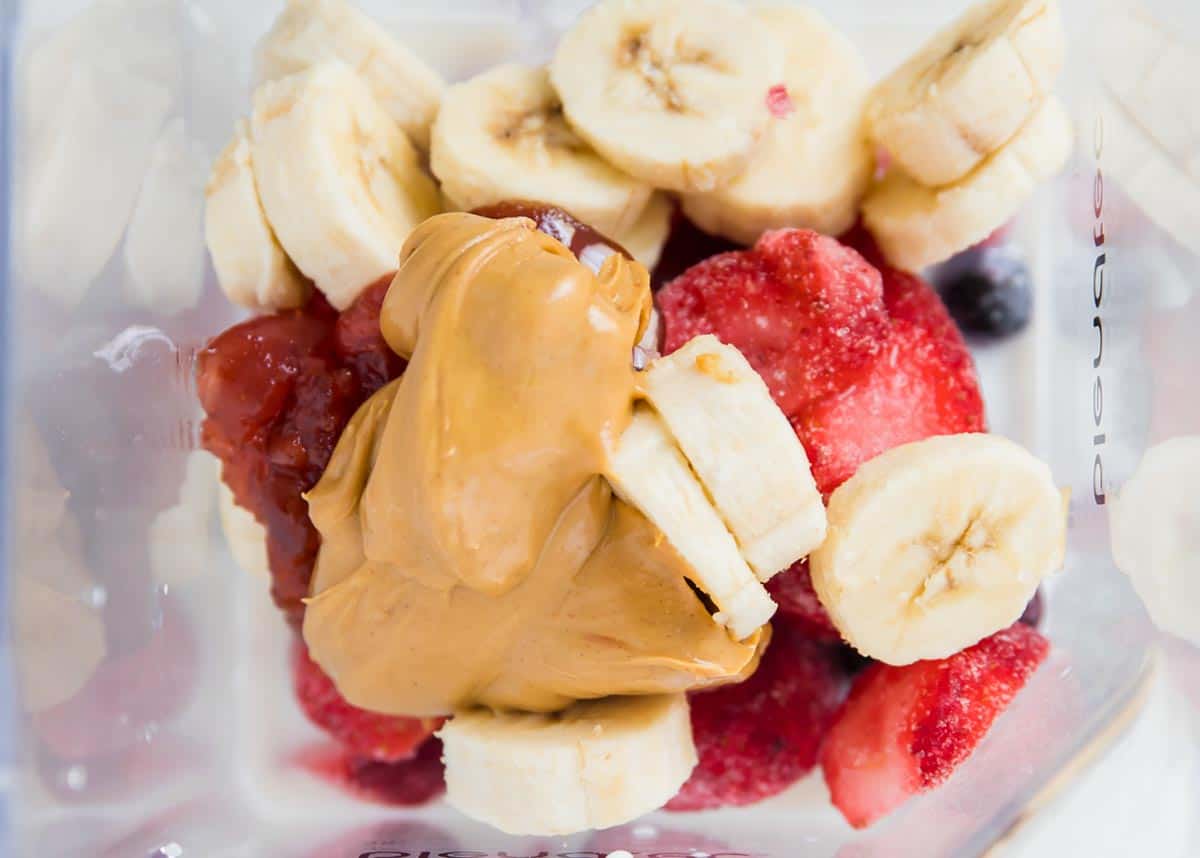 Smoothie bowl ingredients.