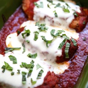 Baked chicken parmesan + 25+ Amazing Chicken Dinner Recipes - Serving chicken for dinner doesn't have to be boring! Check out these incredible chicken dinner recipes that add variety to your menu and freshen up a fundamental dinner staple!