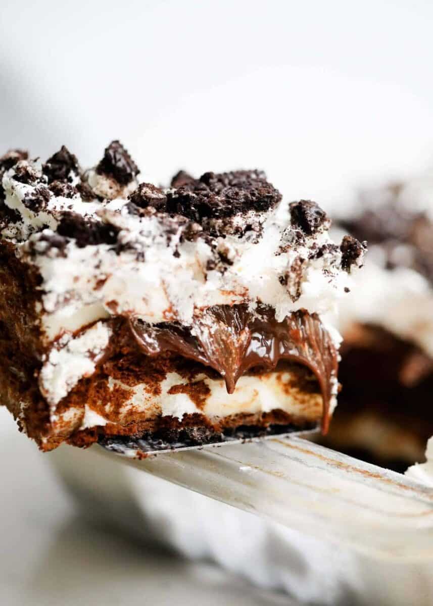 EASY Oreo Ice Cream Cake - I Heart Naptime