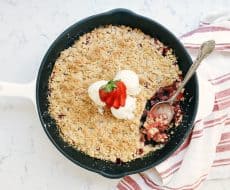 strawberry rhubarb crisp