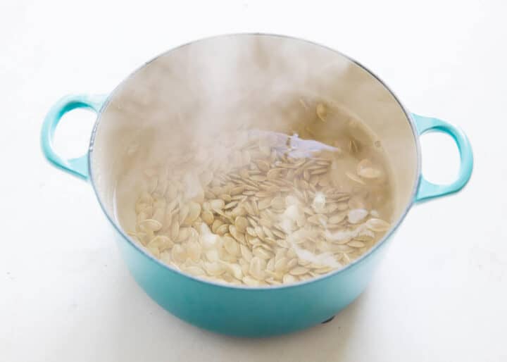 boiling pumpkin seeds in water 